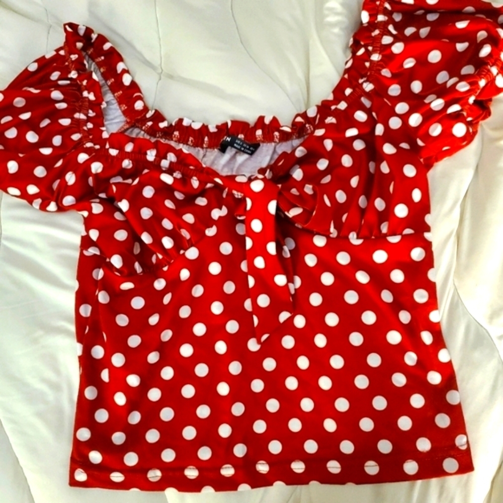 Red Polka Dot Off-Shoulder Top By Shein. Size S